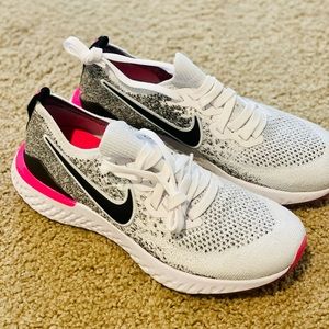 Nike epic react flyknit 2 US size 7 never worn brand new